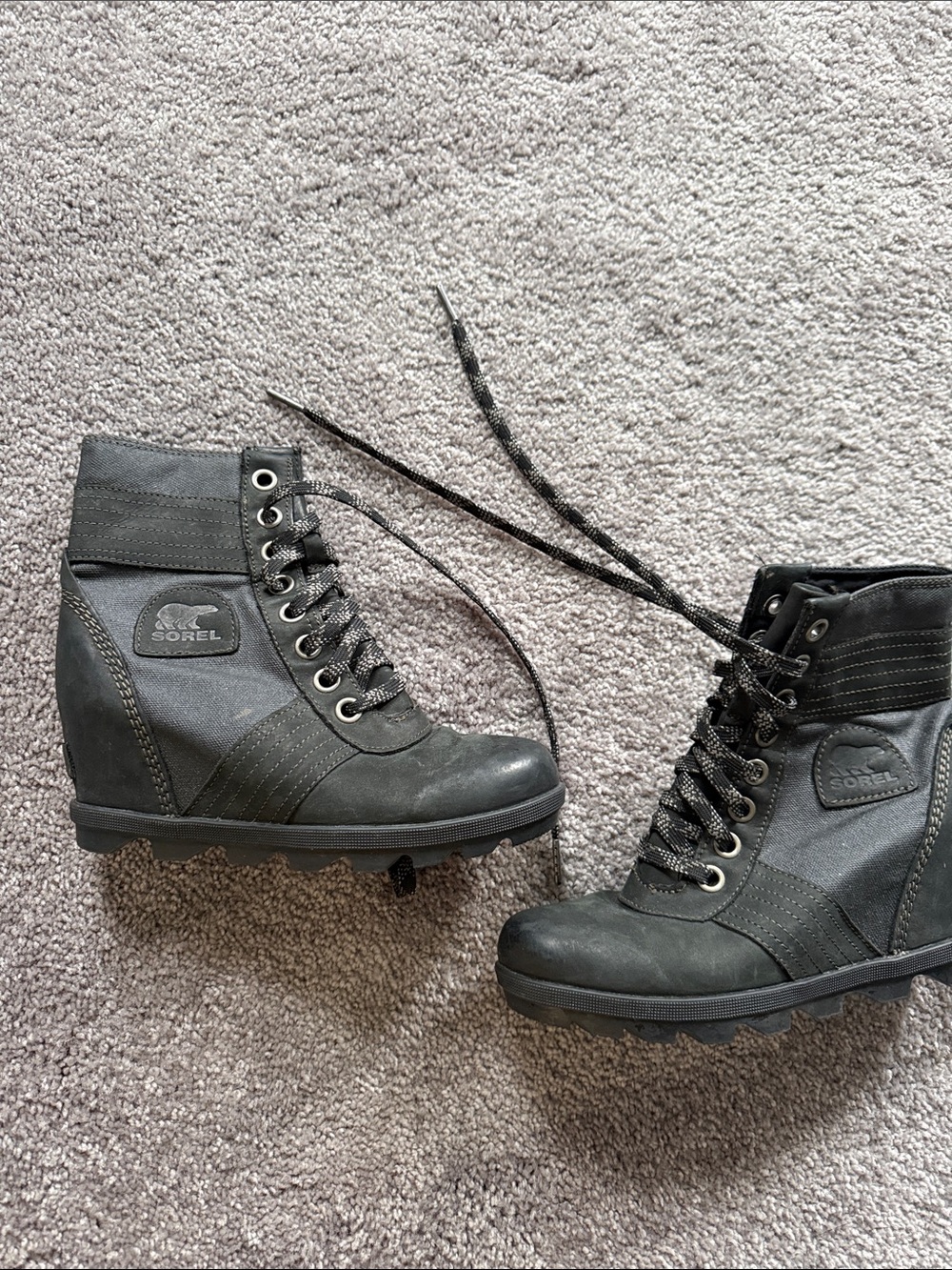 Sorel Women's Black Lace-Up Wedge Ankle Boots